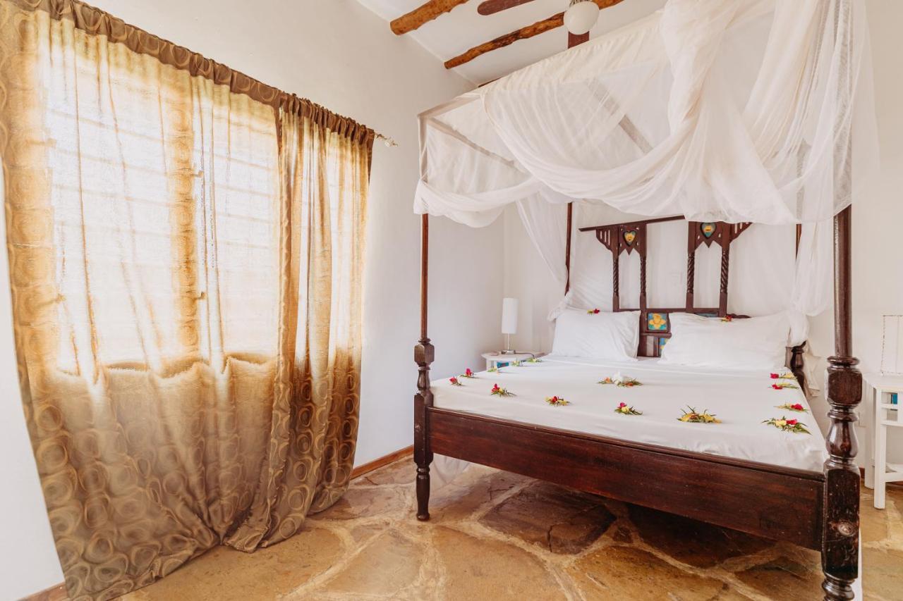 Malaika Beach Villas Malindi Extérieur photo
